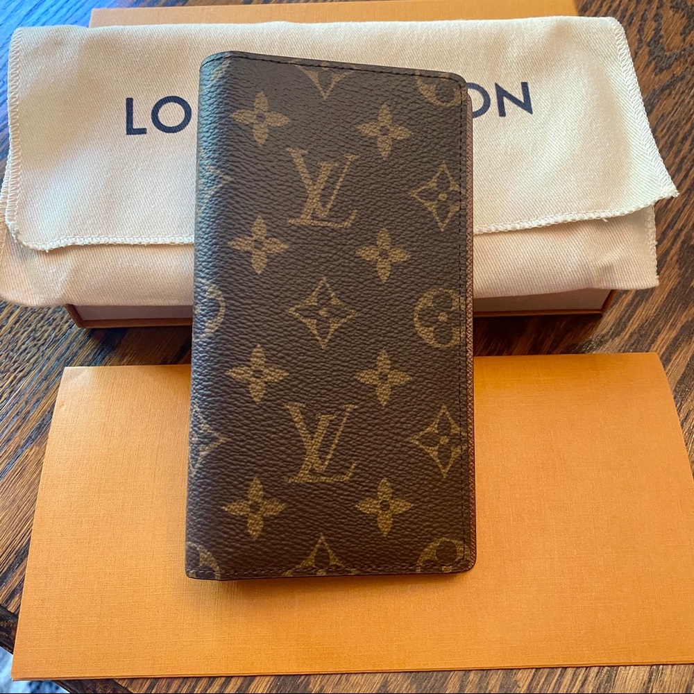 Louis Vuitton Checkbook Cover/Slim Foldover Wallet